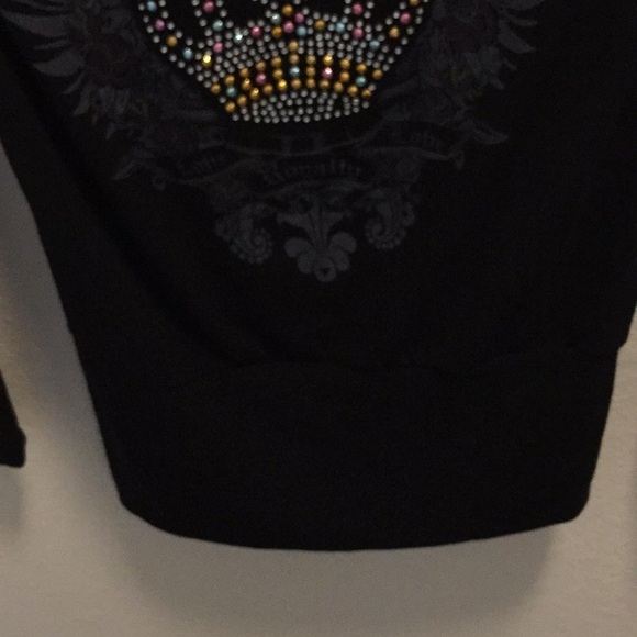 Beautiful hooded embellished crown long sleeve tee - Picture 7 of 7